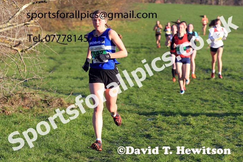 Womens under-17s and under-20s, 2022 North Eastern Cross Country Champs., Temple Park, South Shields.  Photo: David T. Hewitson/Sports for All Pics